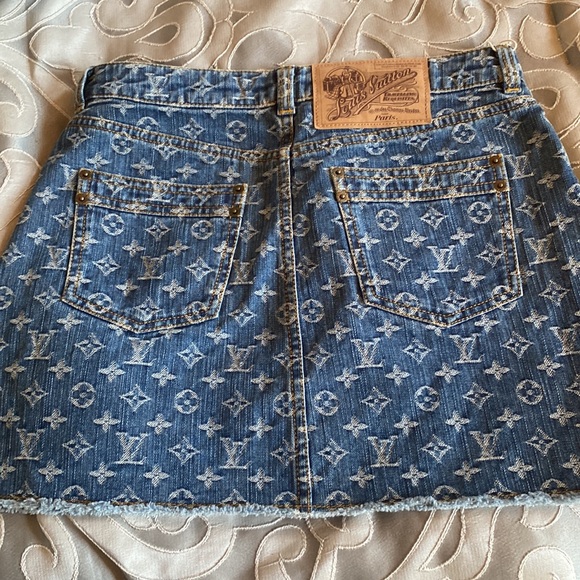 Louis Vuitton monogram denim Jean skirt size 38 - Picture 2 of 6
